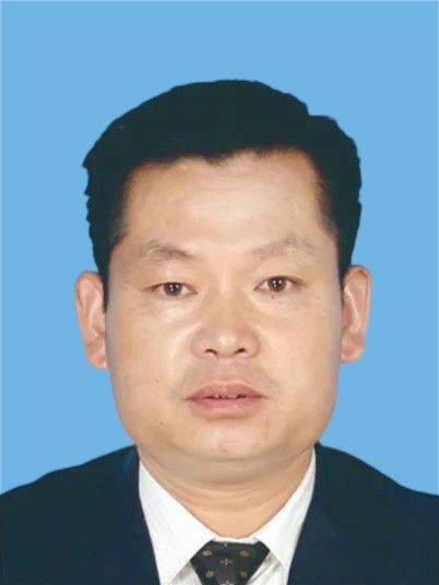 王海龍(西藏自治區阿里地區政協副主席、黨組成員) 王海龍(西藏自治區阿里地區政協副主席、黨組成員)