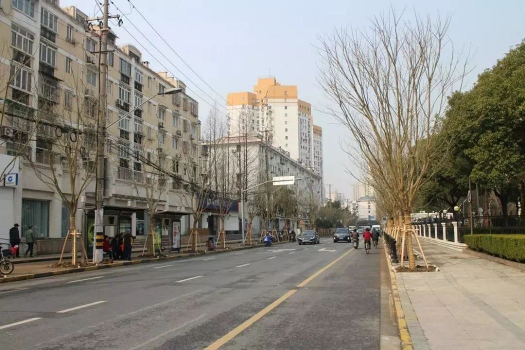 銅川路(山東省青島市李滄區一道路名) 銅川路(山東省青島市李滄區一道路名)