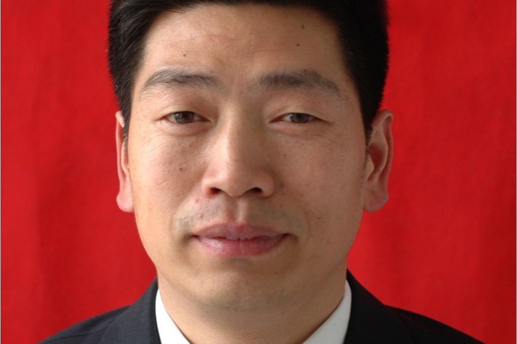 李克靈(分宜縣洞村鄉人民政府黨委委員、武裝部長) 李克靈(分宜縣洞村鄉人民政府黨委委員、武裝部長)
