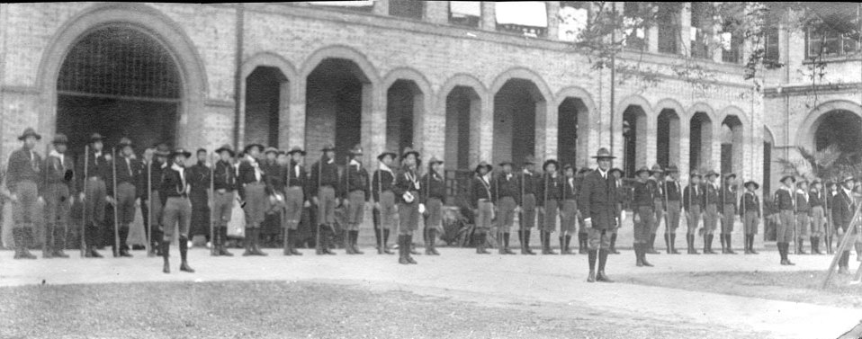 1917年聖約翰大學附中童子軍列隊集訓