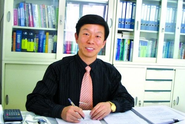 劉成玉(青島大學醫學部教授) 劉成玉(青島大學醫學部教授)