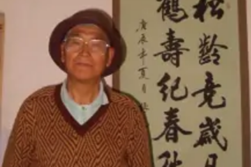 何振先 何振先