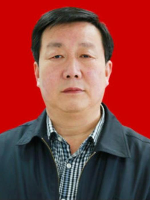 王重賢(商洛市機關事務管理局黨組成員、二級調研員) 王重賢(商洛市機關事務管理局黨組成員、二級調研員)