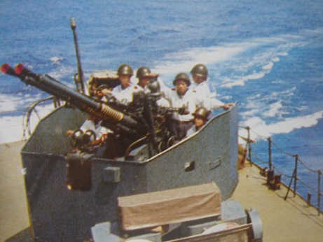 062型護衛艇雙管37毫米機關炮