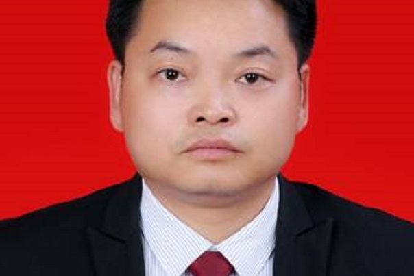 廖斌(陝西省銅川市生態環境局黨組成員、副局長) 廖斌(陝西省銅川市生態環境局黨組成員、副局長)