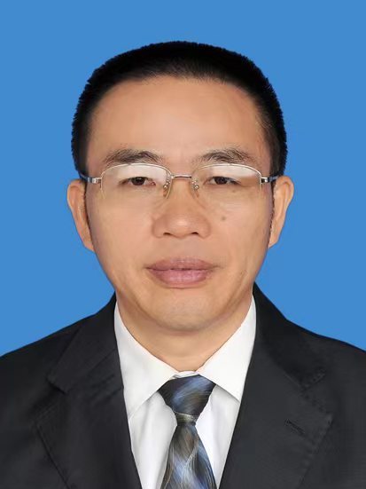 李國輝(湖南省長沙市湘江新區統戰工作部(群團工作部)副部長) 李國輝(湖南省長沙市湘江新區統戰工作部(群團工作部)副部長)