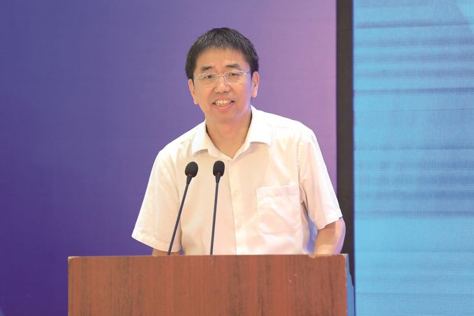 趙準(江蘇省廣播電視總台黨委委員、紀委書記) 趙準(江蘇省廣播電視總台黨委委員、紀委書記)