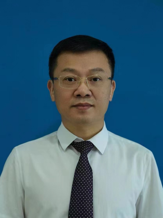 餘江龍(蒙納士大學蘇州校區副校長及聯合研究生院澳方院長,蒙納士科學技術研究院高級首席研究員,蒙納士大學教授) 餘江龍(蒙納士大學蘇州校區副校長及聯合研究生院澳方院長,蒙納士科學技術研究院高級首席研究員,蒙納士大學教授)