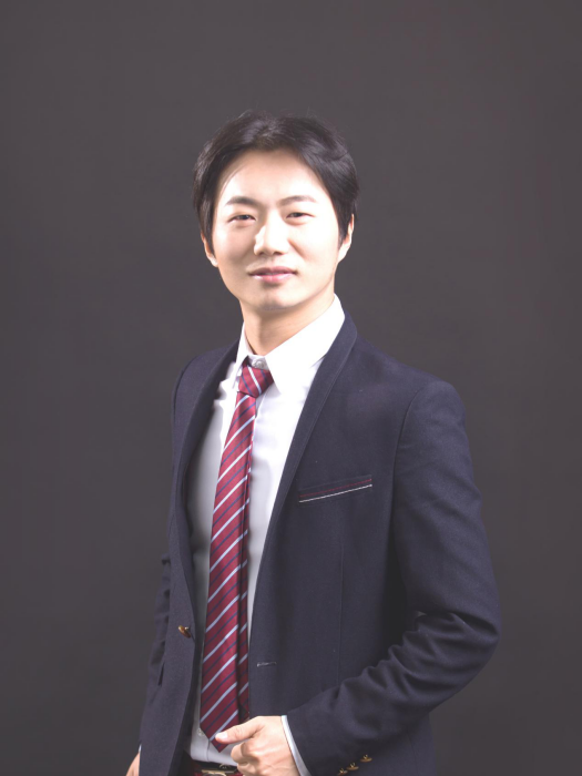 王泓君 王泓君