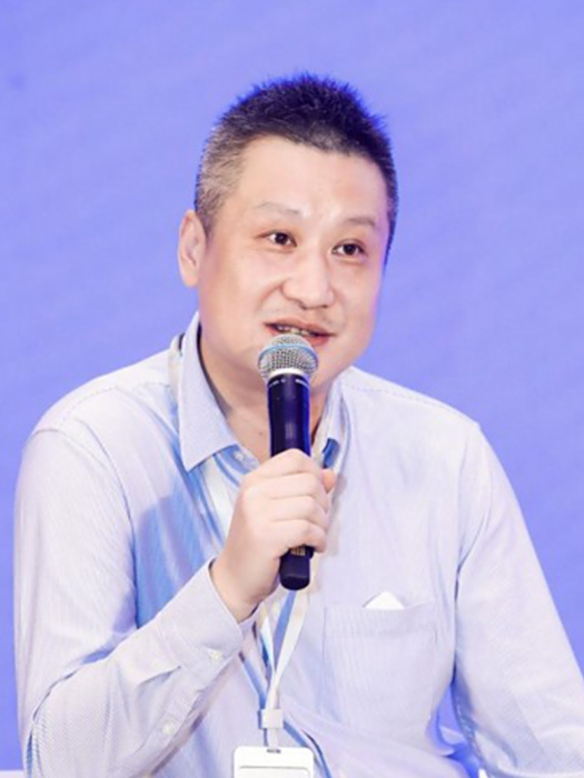 王雪泉 王雪泉