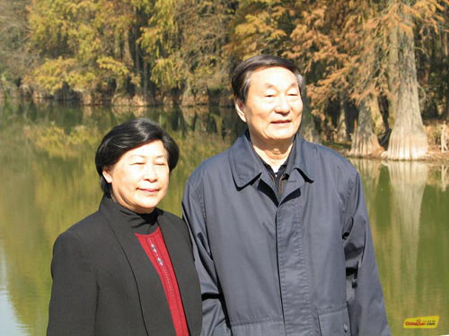 前國務院總理朱鎔基和夫人勞安