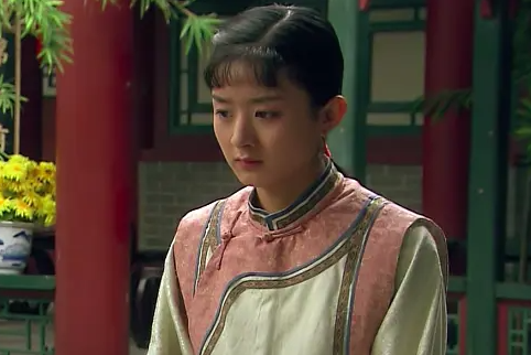 玲兒(清代宮廷劇《蒼穹之昴》中的角色) 玲兒(清代宮廷劇《蒼穹之昴》中的角色)