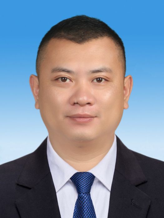 王偉(重慶市萬州區委常委，區政府副區長、黨組成員（掛職）)