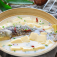 鯽魚燉豆腐(豆腐熬鯽魚) 鯽魚燉豆腐(豆腐熬鯽魚)