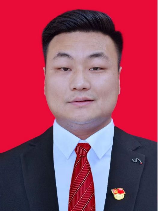 熊俊(基層網多媒體部主任) 熊俊(基層網多媒體部主任)