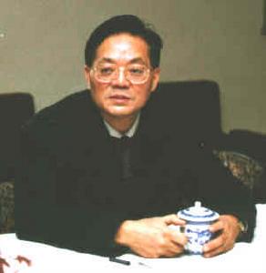 王生洪畢業於上海科技大學