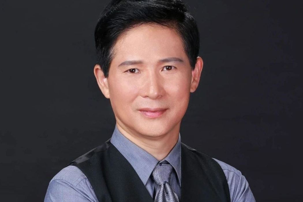 胡家榮(廣州碩思教育諮詢有限公司創始人) 胡家榮(廣州碩思教育諮詢有限公司創始人)
