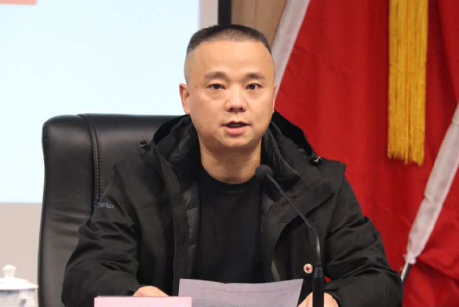 李水(萍鄉贛西醫院院長,贛西腫瘤醫院黨支部書記) 李水(萍鄉贛西醫院院長,贛西腫瘤醫院黨支部書記)