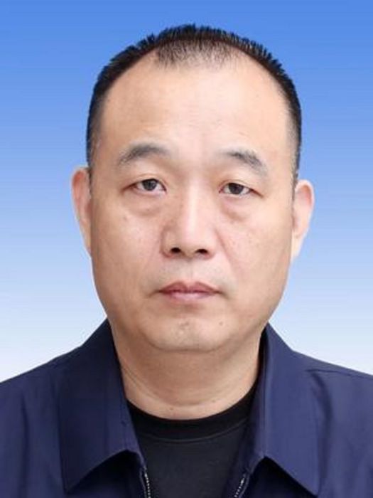 劉洪剛(山東省萊州市綜合行政執法局黨組成員、副局長) 劉洪剛(山東省萊州市綜合行政執法局黨組成員、副局長)