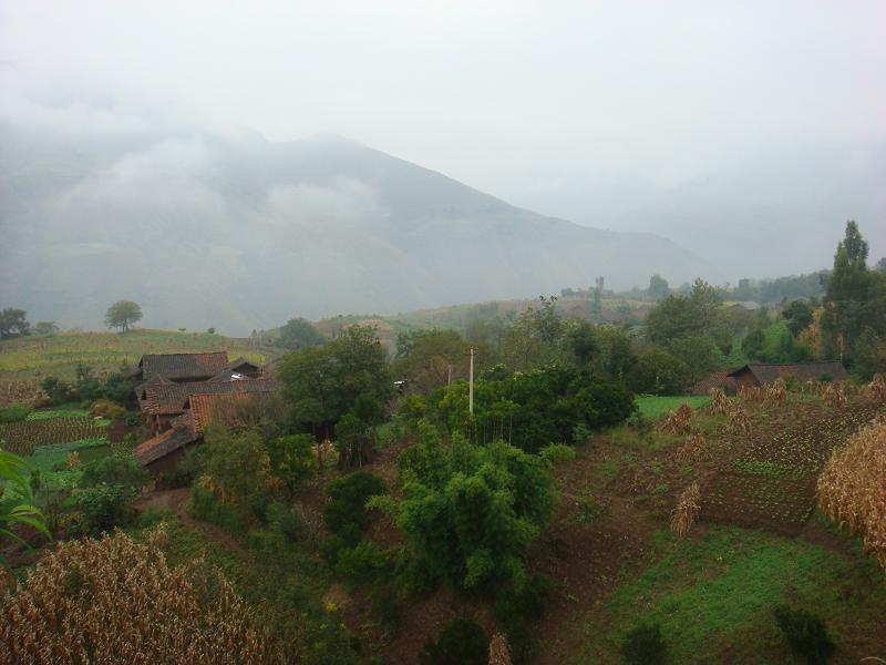 訾家村(雲南宣威市雙河鄉下轄村) 訾家村(雲南宣威市雙河鄉下轄村)