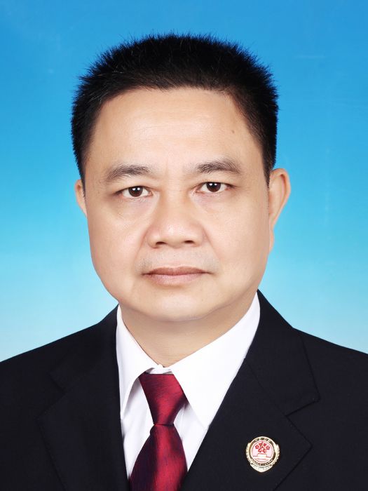 梁德強(廣西岑溪市人民檢察院黨組成員、副檢察長) 梁德強(廣西岑溪市人民檢察院黨組成員、副檢察長)