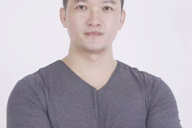 黃震(廣州市善愛老年人協會車委會主席) 黃震(廣州市善愛老年人協會車委會主席)