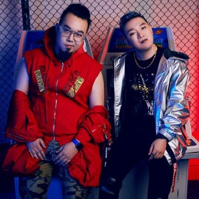 三個問題(新街口組合演唱的歌曲) 三個問題(新街口組合演唱的歌曲)