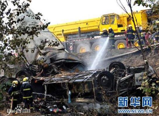 10·9南京高速路撞車事故