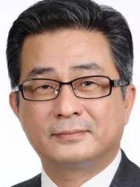 楊馳(上海交通大學口腔醫學院副院長) 楊馳(上海交通大學口腔醫學院副院長)