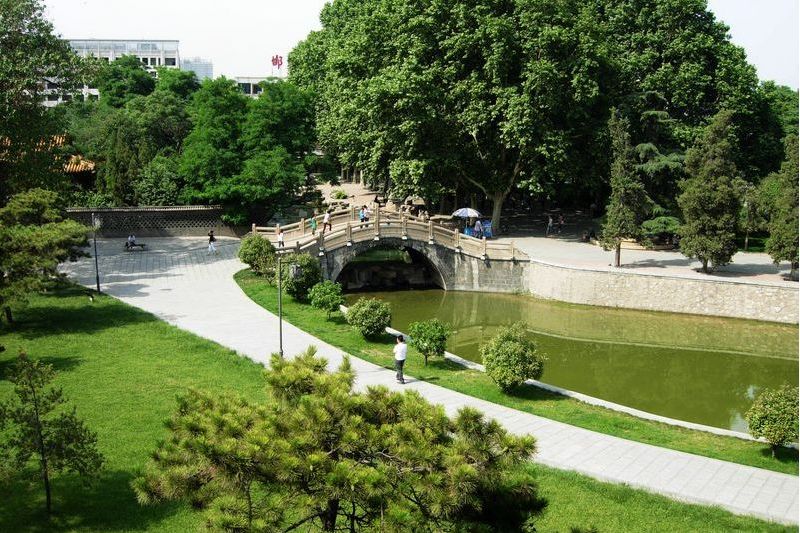 百花園(河北省邯鄲市叢台公園內景點) 百花園(河北省邯鄲市叢台公園內景點)
