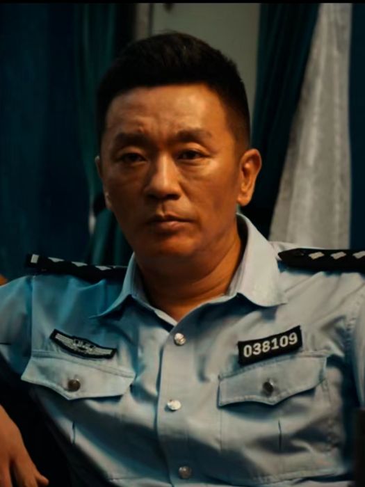 何赫 何赫