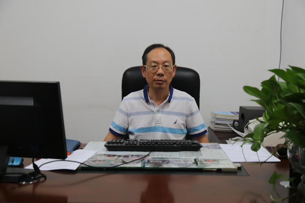 龍偉(武漢商學院工商管理學院院長) 龍偉(武漢商學院工商管理學院院長)