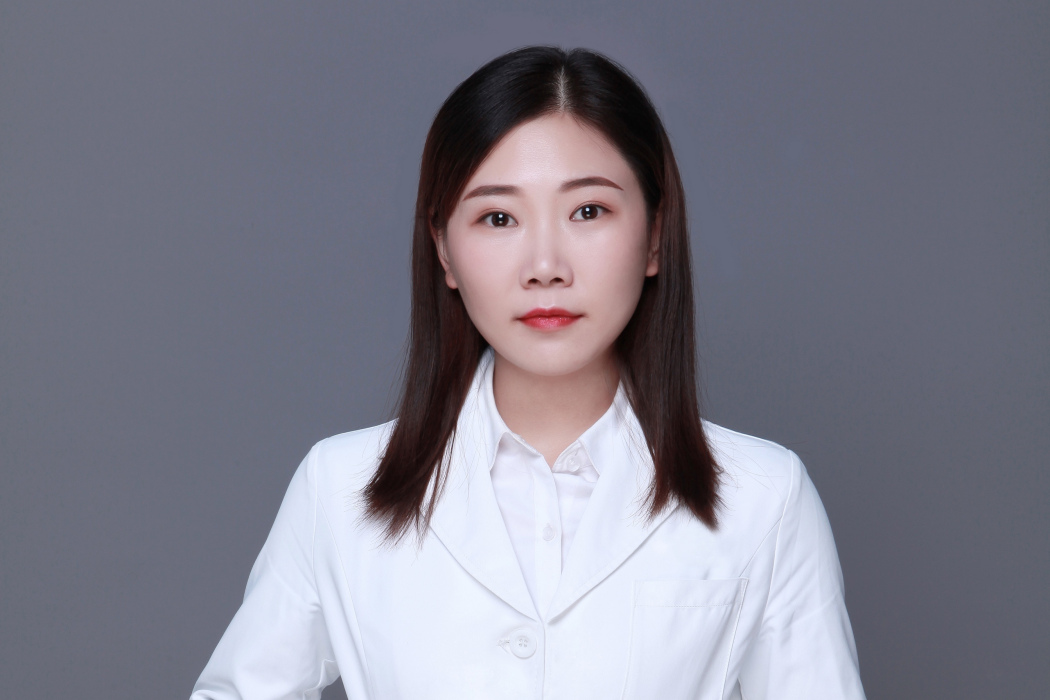 李佳佳(寧波鄞州藝星時代美容醫院專業醫師) 李佳佳(寧波鄞州藝星時代美容醫院專業醫師)