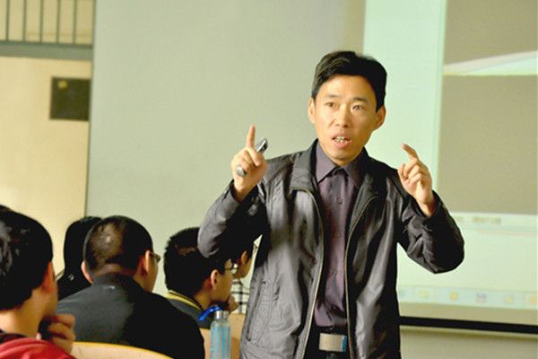 侯宇(武漢科技大學教授) 侯宇(武漢科技大學教授)