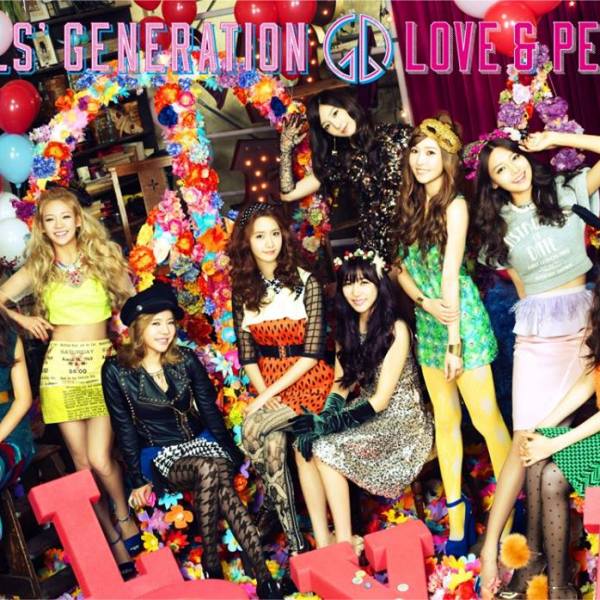 LOVE & PEACE LOVE & PEACE