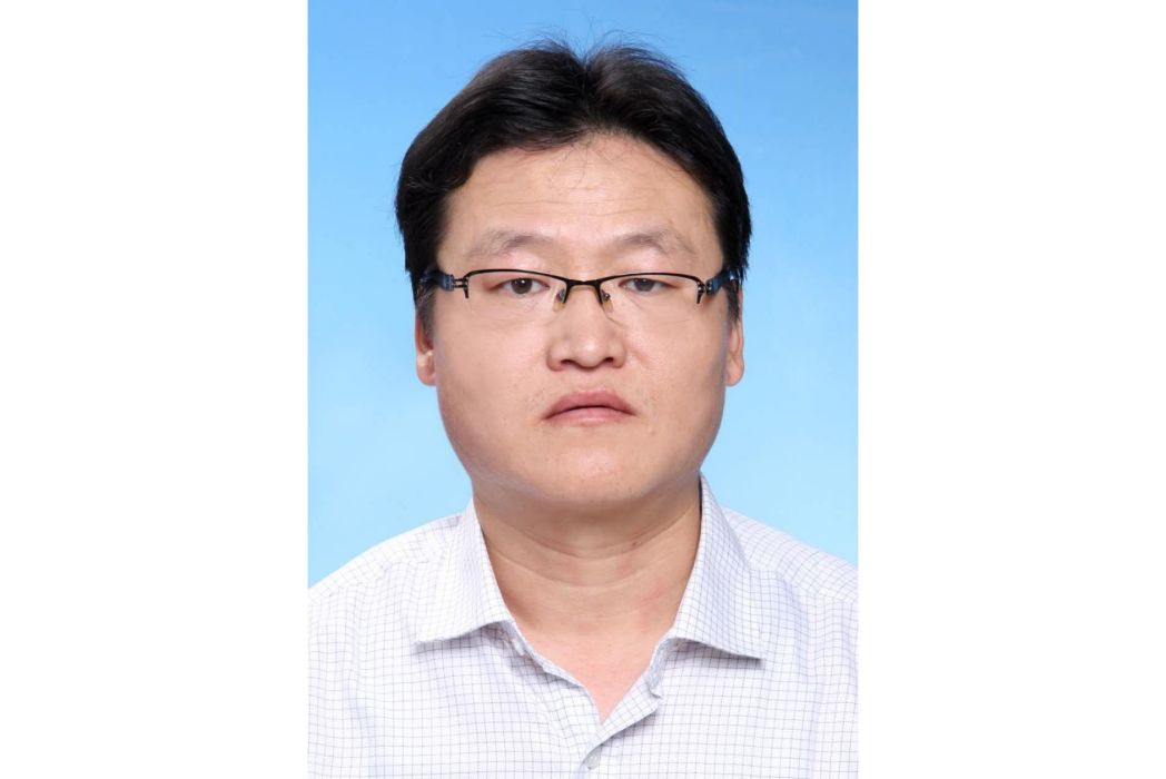 張建忠(山西財經大學文化旅遊與新聞藝術學院副教授、研究院院長)