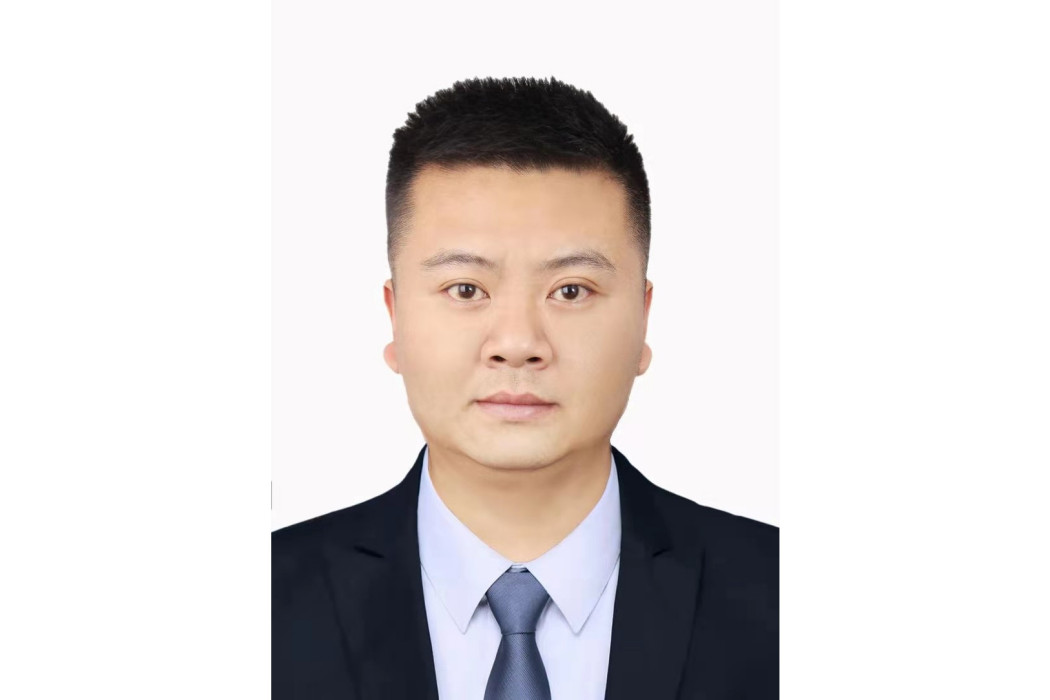 高凡(貴州省畢節市大方縣大山鄉副鄉長) 高凡(貴州省畢節市大方縣大山鄉副鄉長)