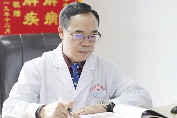 楊偉平(瀋陽市瀋河區人民醫院執業醫生) 楊偉平(瀋陽市瀋河區人民醫院執業醫生)