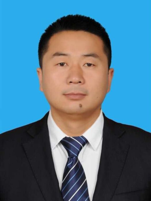 成傑(甘肅省隴南市武都區教育局黨組成員、副局長) 成傑(甘肅省隴南市武都區教育局黨組成員、副局長)