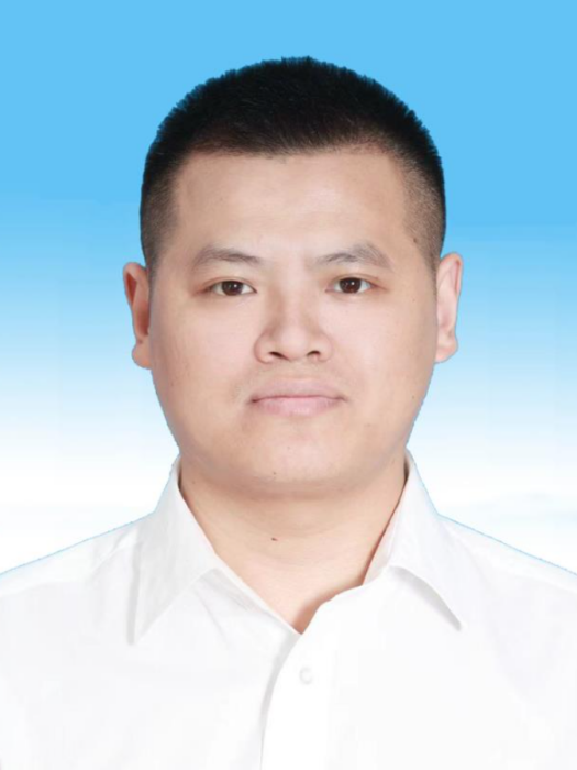 田小宇(四川省遂寧市蓬溪縣委常委、政法委書記,縣法學會黨組書記) 田小宇(四川省遂寧市蓬溪縣委常委、政法委書記,縣法學會黨組書記)