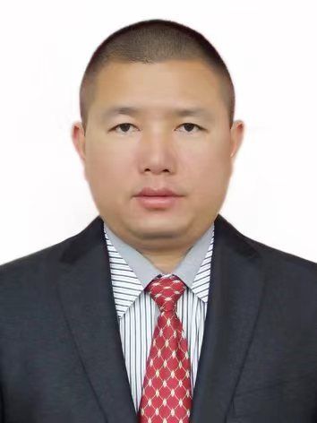 謝銳(廣東省梅州市豐順縣委教育工委委員、豐順縣教育局黨組成員、副局長) 謝銳(廣東省梅州市豐順縣委教育工委委員、豐順縣教育局黨組成員、副局長)