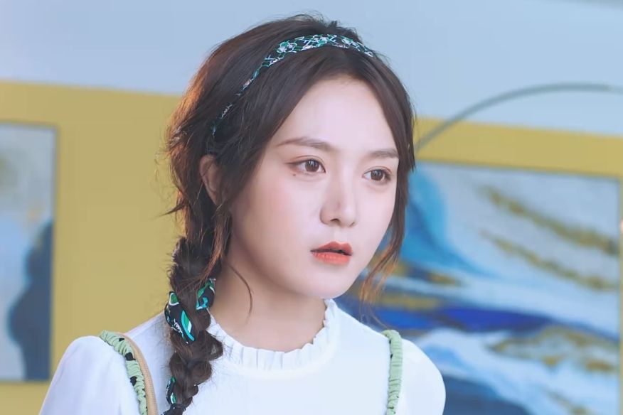 張朵朵(網路微短劇《邢少,小助理又搞事情了》的女主角) 張朵朵(網路微短劇《邢少,小助理又搞事情了》的女主角)