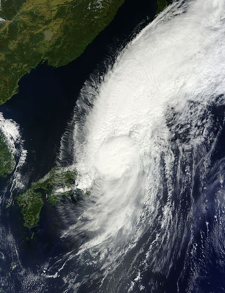 第18號強熱帶風暴“萬宜”衛星雲圖