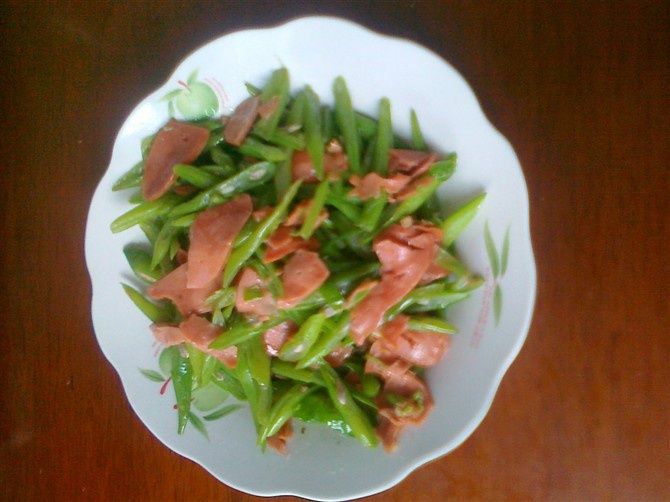 火腿炒豆角 火腿炒豆角