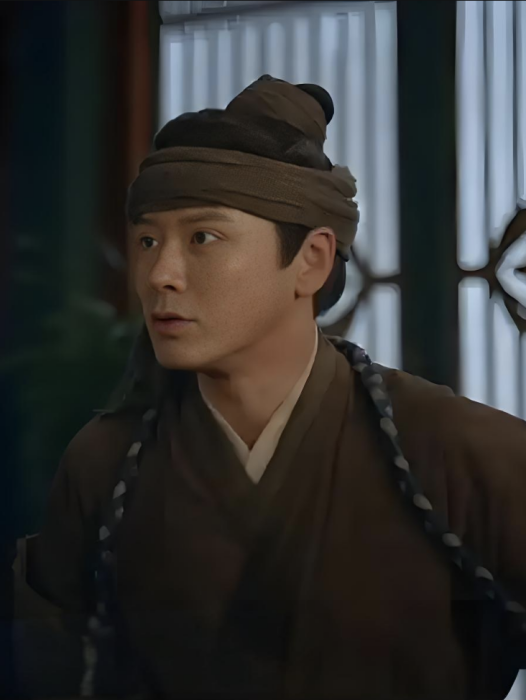 辛俊(電視劇《掌心》中的男性角色,由演員書亞信飾演) 辛俊(電視劇《掌心》中的男性角色,由演員書亞信飾演)