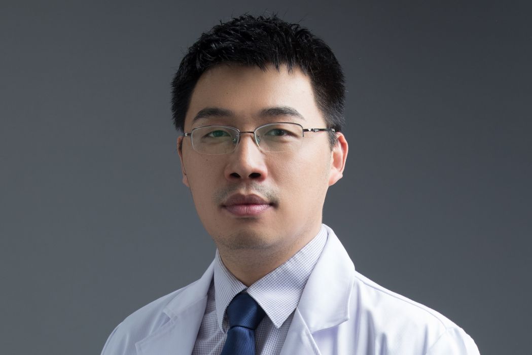 張明鑫(陝西西安醫學院第一附屬醫院消化內科主任) 張明鑫(陝西西安醫學院第一附屬醫院消化內科主任)