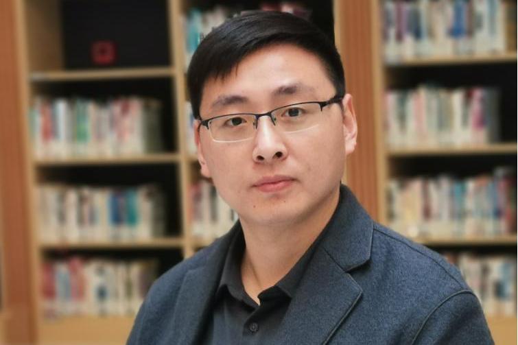 張小貝(上海大學教授) 張小貝(上海大學教授)
