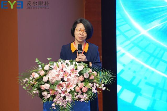 羅燕(四川省超聲醫學工程學會副會長兼秘書長)