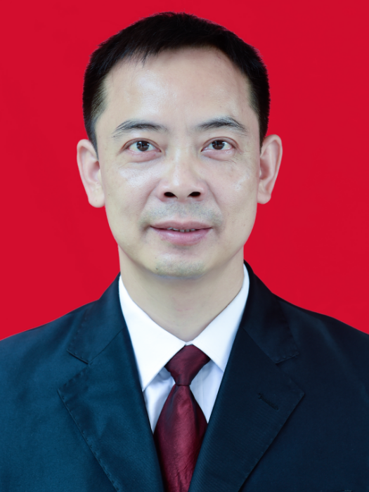 鐘鳴(湖南省株洲市生態環境局醴陵分局黨組成員、副局長) 鐘鳴(湖南省株洲市生態環境局醴陵分局黨組成員、副局長)