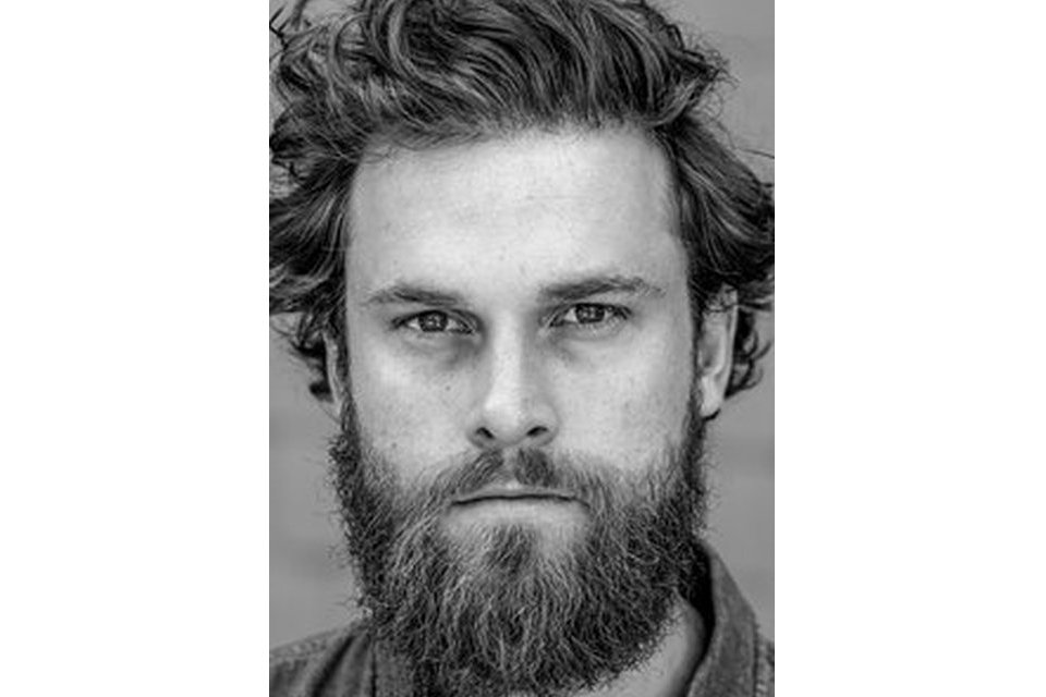 Elijah Ungvary Elijah Ungvary